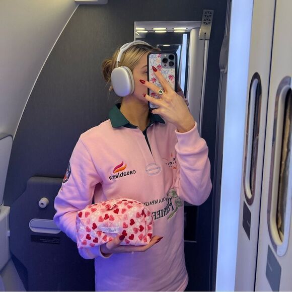 makeup bag  - Picture 4 of 7